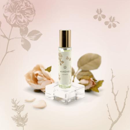 ひと息で、小さな転機に。精油のみの香りが織りなすオ ひと息で、小さな転機に。精油のみの香りが織りなすオ