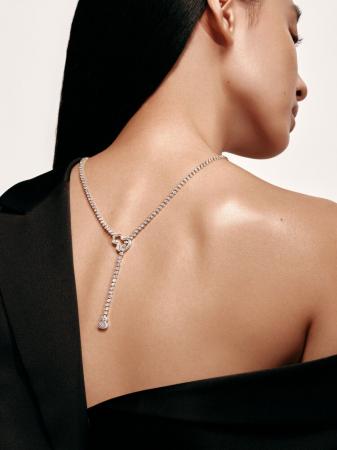 ケリング・グループ傘下 ファイン・ジュエラー“ Qeeli ケリング・グループ傘下 ファイン・ジュエラー“ Qeeli