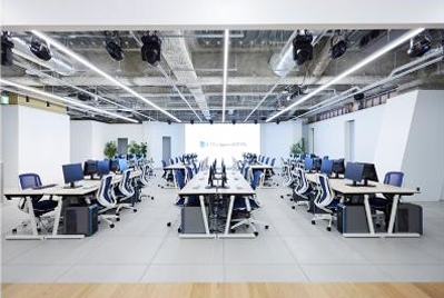 eスポーツを通して仲間とつながり、安心な居場所を提 eスポーツを通して仲間とつながり、安心な居場所を提