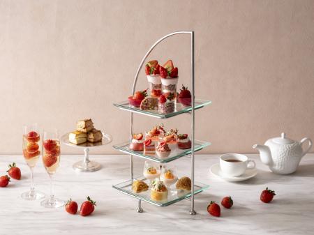 赤とピンクに彩られたスイーツが可憐な「いちごとルビ 赤とピンクに彩られたスイーツが可憐な「いちごとルビ