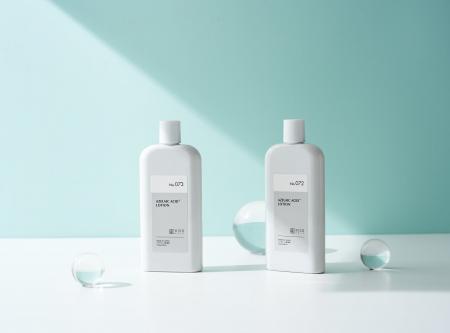 ドクダミ×アゼライン酸でととのえ、守る。両方かなえ ドクダミ×アゼライン酸でととのえ、守る。両方かなえ