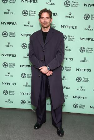 【ルイ・ヴィトン】ブラッドリー・クーパー、「Is Thi 【ルイ・ヴィトン】ブラッドリー・クーパー、「Is Thi