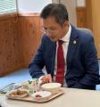 すららネット、カンボジア教育省代表団を日本の公立中 すららネット、カンボジア教育省代表団を日本の公立中