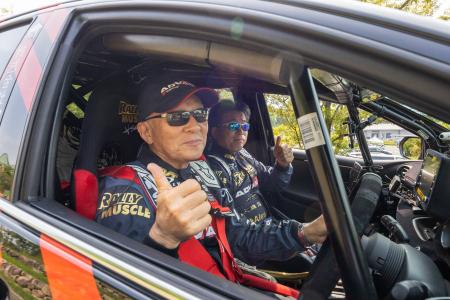 75歳・WRC世界ラリー選手権へ挑戦 75歳・WRC世界ラリー選手権へ挑戦