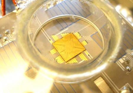 スペクトラム社のDDS技術により量子コンピューティン スペクトラム社のDDS技術により量子コンピューティン