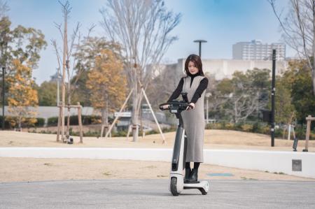 愛知県犬山エリアでトヨタ小型モビリティ「C+walk」シ 愛知県犬山エリアでトヨタ小型モビリティ「C+walk」シ