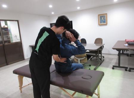 【Well Body調査】製造業従業員の4割が慢性痛! 「デ 【Well Body調査】製造業従業員の4割が慢性痛! 「デ