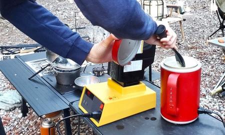 キャンプの楽しみを広げるならミニ炊飯器! 電源なしサ キャンプの楽しみを広げるならミニ炊飯器! 電源なしサ