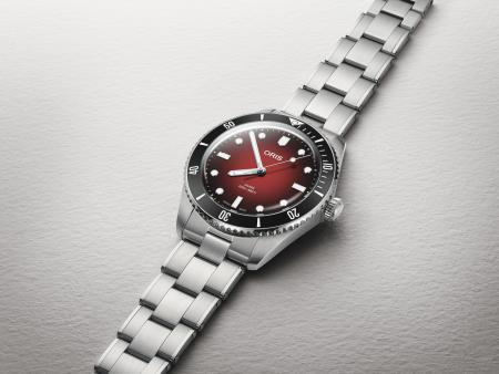 Oris、時計愛好家コミュニティとの限定品「ORIS x Red Oris、時計愛好家コミュニティとの限定品「ORIS x Red