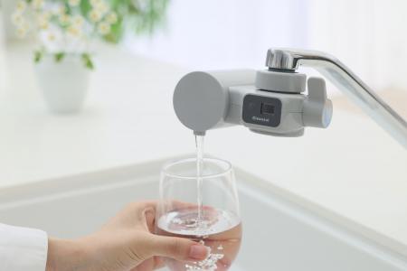 クリンスイ、カートリッジ交換目安6ヶ月※1の蛇口utf-8 クリンスイ、カートリッジ交換目安6ヶ月※1の蛇口utf-8