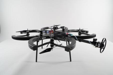 革新的な「非破壊検査用ドローン」を開発・販売する  革新的な「非破壊検査用ドローン」を開発・販売する
