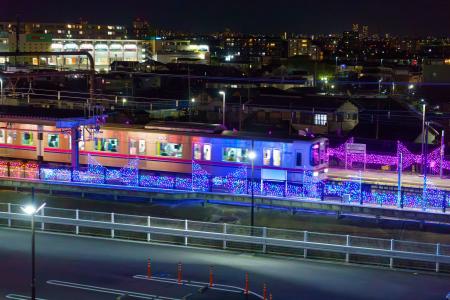 今年も10月23日(木)から京王よみうりランド駅上下線ホ 今年も10月23日(木)から京王よみうりランド駅上下線ホ