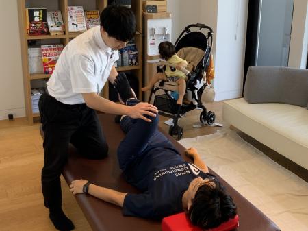 女性の腰の痛みは家事育児や復職に影響 コアトリム  女性の腰の痛みは家事育児や復職に影響 コアトリム