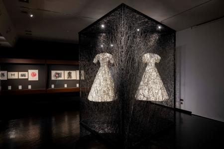 ALCANTARA(R)が塩田千春氏の大規模個展「The Soul Tre ALCANTARA(R)が塩田千春氏の大規模個展「The Soul Tre