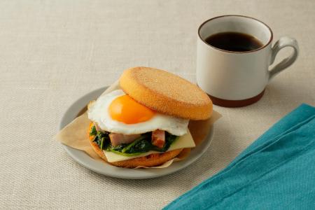 カゴメのトマトピューレを使用した彩り鮮やかな新商品 カゴメのトマトピューレを使用した彩り鮮やかな新商品