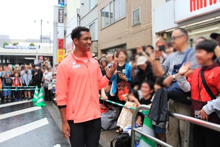 「松戸ファンフェスタ in 松戸まつり」松戸市出身で世 「松戸ファンフェスタ in 松戸まつり」松戸市出身で世