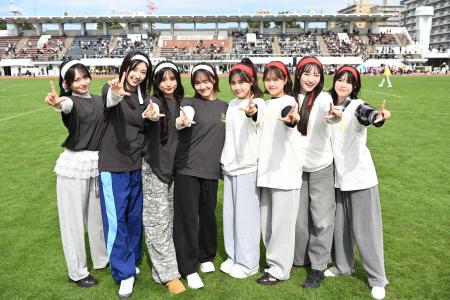 約3,000人が参加。「親・子・孫」の三世代で行う運動 約3,000人が参加。「親・子・孫」の三世代で行う運動