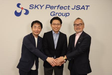 スカパーJSATとFrontier Innovations、宇宙スター スカパーJSATとFrontier Innovations、宇宙スター