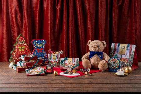 美しく洗練されたさまざまなブッシュ ド ノエルをチョ 美しく洗練されたさまざまなブッシュ ド ノエルをチョ