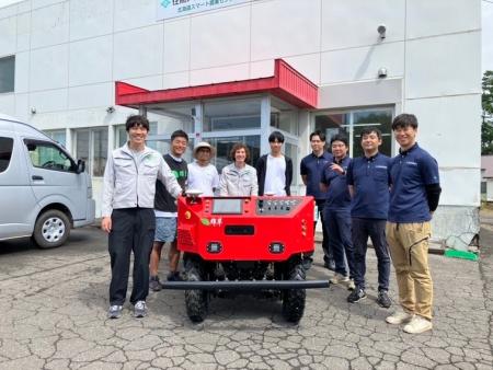 住商アグリビジネス、輝翠の自律走行AIロボット「Adam 住商アグリビジネス、輝翠の自律走行AIロボット「Adam