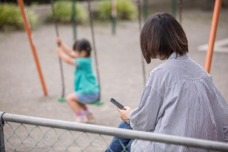 SNS相談利用者の72%が「行政や地域の支援利用を断念 SNS相談利用者の72%が「行政や地域の支援利用を断念