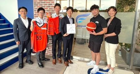 愛媛オレンジバイキングスが三福社宅サービスへ表敬訪 愛媛オレンジバイキングスが三福社宅サービスへ表敬訪