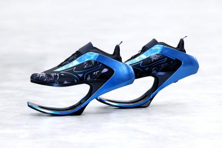 CFRP板バネフットギアコンセプトモデル「MOBILARIA β CFRP板バネフットギアコンセプトモデル「MOBILARIA β