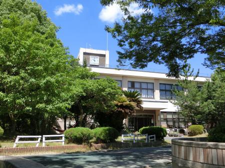 万博のレガシー、放射冷却素材「SPACECOOL」を活用し 万博のレガシー、放射冷却素材「SPACECOOL」を活用し