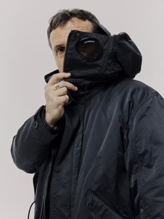 イタリア発 洗練されたミリタリースタイルを提案 C.P イタリア発 洗練されたミリタリースタイルを提案 C.P