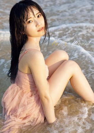森戸知沙希 写真集『Co10r Moment』が、11月5日より電 森戸知沙希 写真集『Co10r Moment』が、11月5日より電