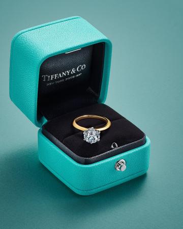 ティファニー、全国のストアにて「ティファニー ブラ ティファニー、全国のストアにて「ティファニー ブラ