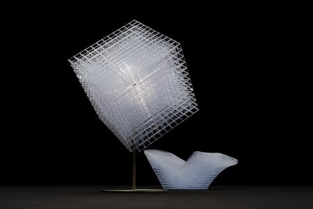 革新的な立体造形技術をコアに持つデザインブランド「 革新的な立体造形技術をコアに持つデザインブランド「