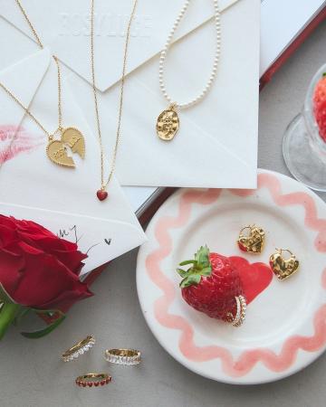 板野友美20周年を記念し、Rosy luceから【初のファッ 板野友美20周年を記念し、Rosy luceから【初のファッ