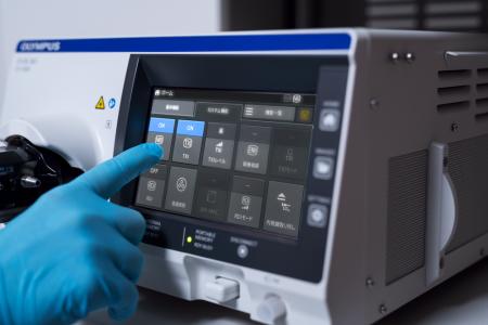 オリンパス、内視鏡システム「EVIS X1(TM)」に病変部 オリンパス、内視鏡システム「EVIS X1(TM)」に病変部