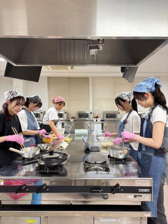 丸美屋食品×女子栄養大学 「栄養バランスばっちり! 丸美屋食品×女子栄養大学 「栄養バランスばっちり!