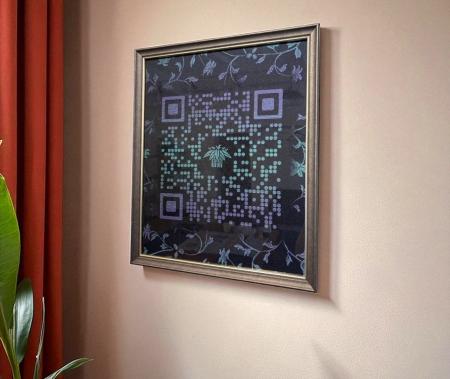 読み取りが楽しくなる西陣織のQRコードアートフレー 読み取りが楽しくなる西陣織のQRコードアートフレー