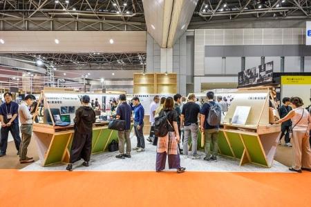 ゼロウェイスト展示で循環型流通の実現をめざす「re:r ゼロウェイスト展示で循環型流通の実現をめざす「re:r