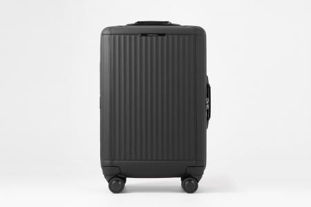 印籠から着想を得た国産スーツケース「INRYU」に、イ 印籠から着想を得た国産スーツケース「INRYU」に、イ