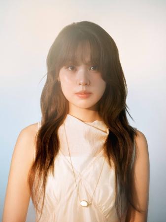 韓国の人気シンガーソングライター チェ・ユリの初の 韓国の人気シンガーソングライター チェ・ユリの初の