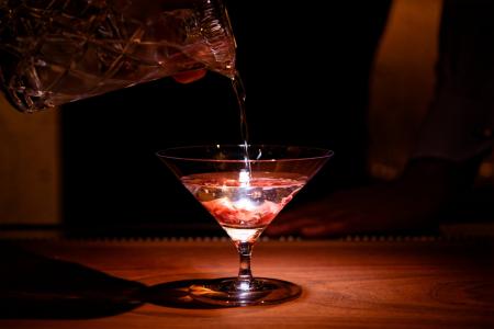 一石三鳥グループ初のバー「Mixology Station 舶来 」 一石三鳥グループ初のバー「Mixology Station 舶来 」