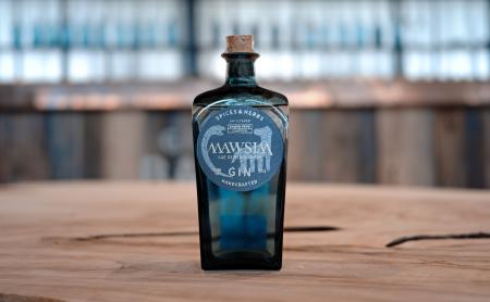 MAWSIM x アルケミエ 異色のコラボレーションが再実 MAWSIM x アルケミエ 異色のコラボレーションが再実