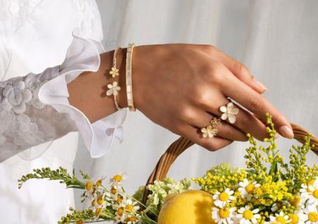 イタリアンジュエリーブランド ロベルトコイン〈ROBER イタリアンジュエリーブランド ロベルトコイン〈ROBER