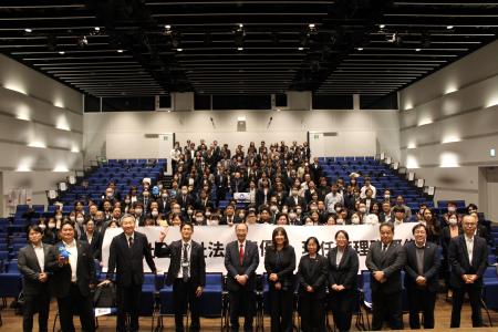 【開催報告】現任管理職が学ぶ「組織とポジティブ心理 【開催報告】現任管理職が学ぶ「組織とポジティブ心理