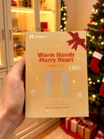 【冬ギフトの新定番】RORRY人気の「充電式カイロ」が4 【冬ギフトの新定番】RORRY人気の「充電式カイロ」が4