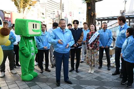 「税を考える週間」県横断税務広報活動を開催! 「税を考える週間」県横断税務広報活動を開催!