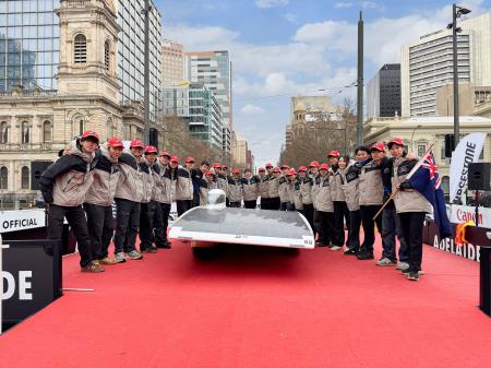 オーストラリア大陸3,000km縦断レースで日本勢2utf-8 オーストラリア大陸3,000km縦断レースで日本勢2utf-8