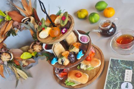 真鶴の冬をぎゅっと詰め込んだローカルアフタヌーンテ 真鶴の冬をぎゅっと詰め込んだローカルアフタヌーンテ