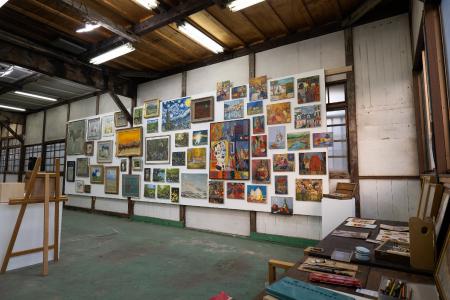 【八王子芸術祭2025】八王子市内に眠る画材と作家の発 【八王子芸術祭2025】八王子市内に眠る画材と作家の発