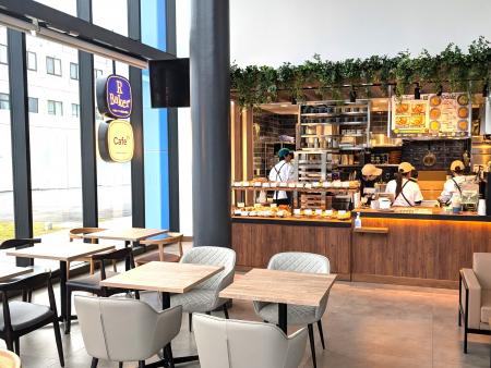 ベーカリーを病院に展開!R Baker関東脳神経外科カフ ベーカリーを病院に展開!R Baker関東脳神経外科カフ