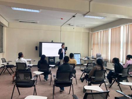 エチオピアの人材育成支援:アディスアベバ大学にてGO エチオピアの人材育成支援:アディスアベバ大学にてGO